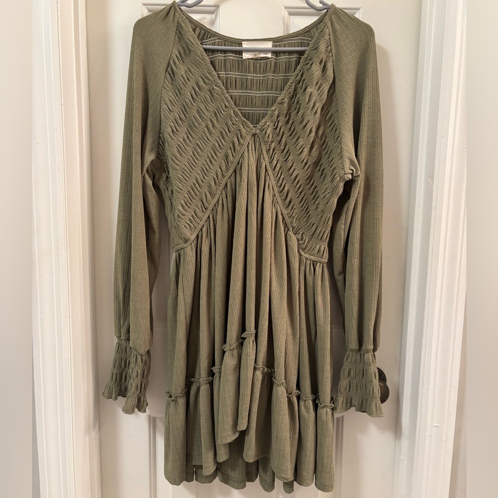 V-Neck Olive Green Long Sleeve Tiered Women's Dress